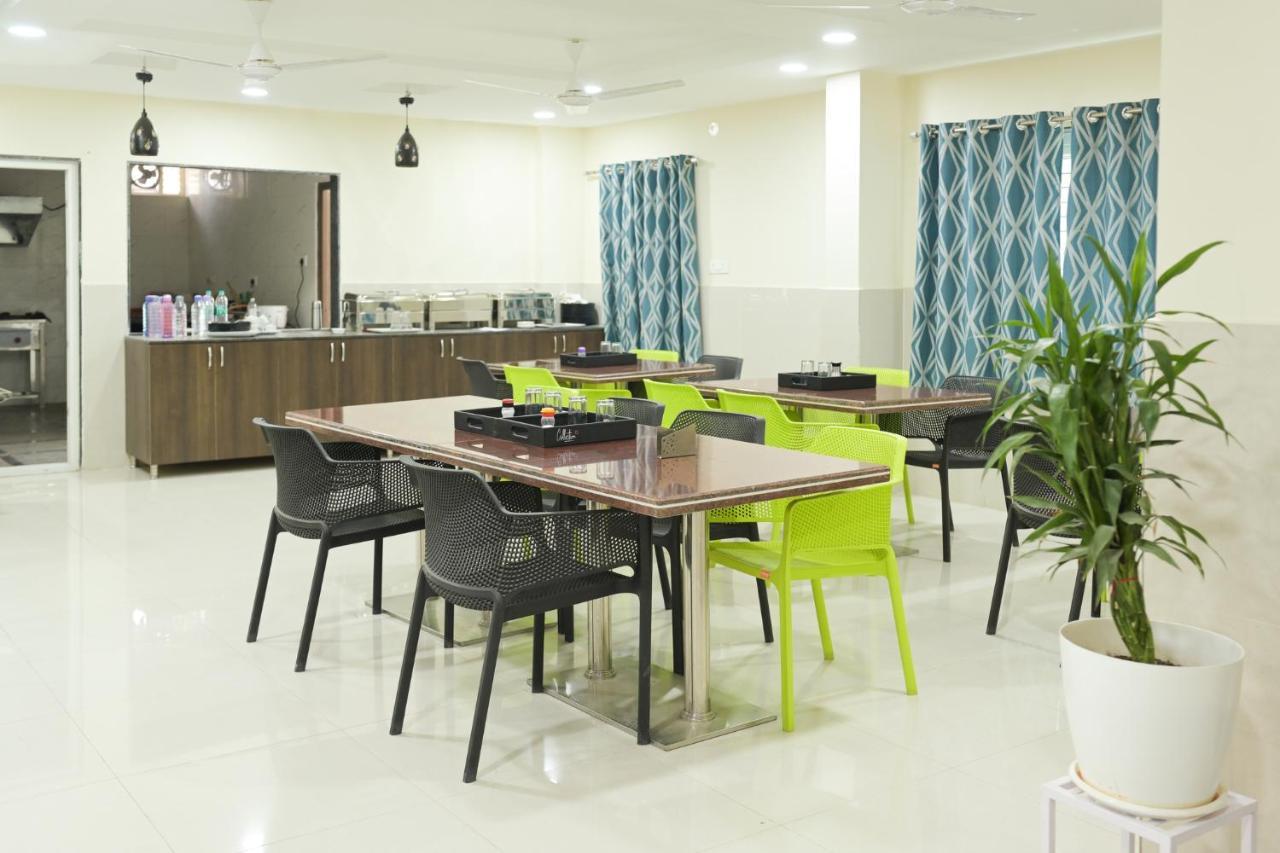 Voila At Nest Otel Haydarabad Dış mekan fotoğraf