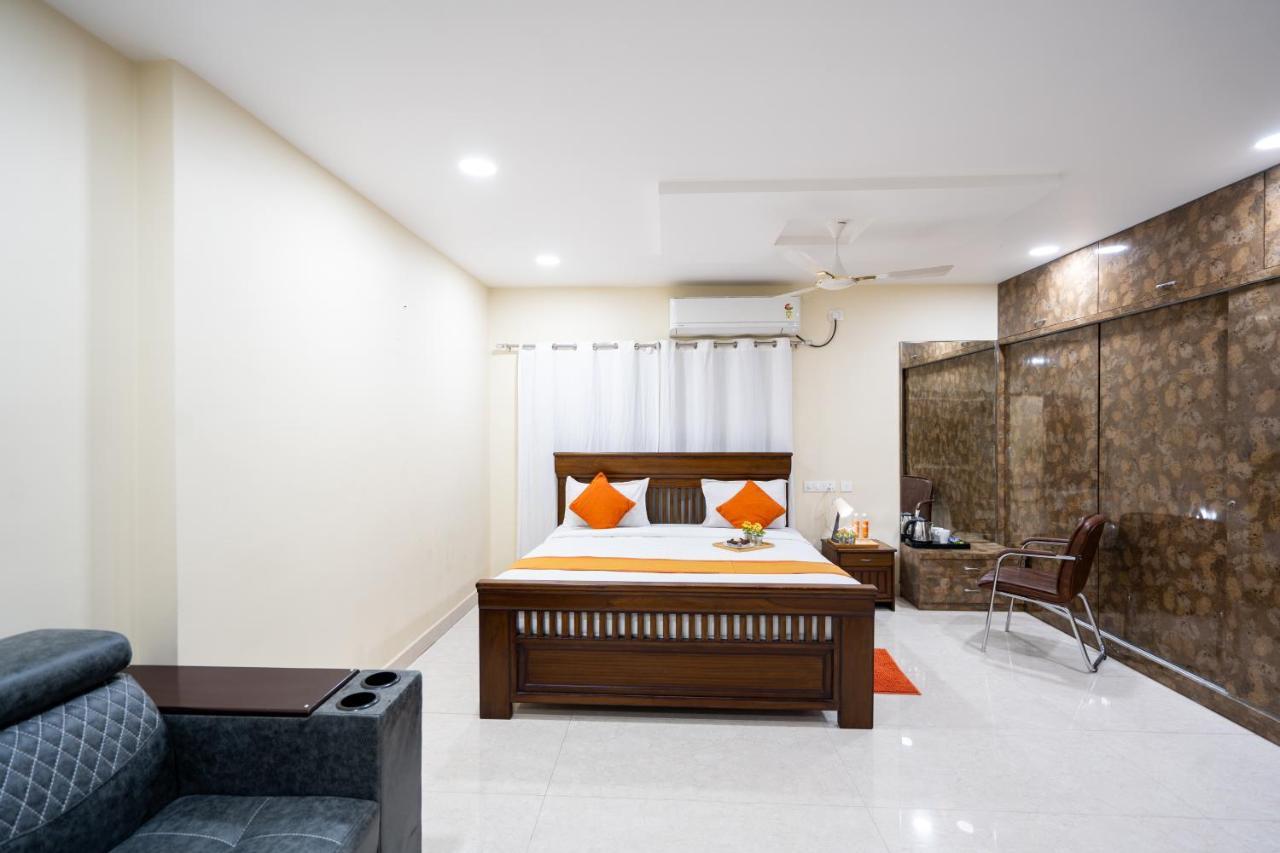Voila At Nest Otel Haydarabad Dış mekan fotoğraf
